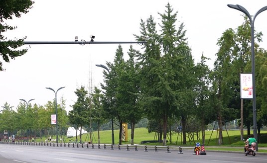 速來搶位！黃金地段！華體戶外廣告屏正在火熱招商中→